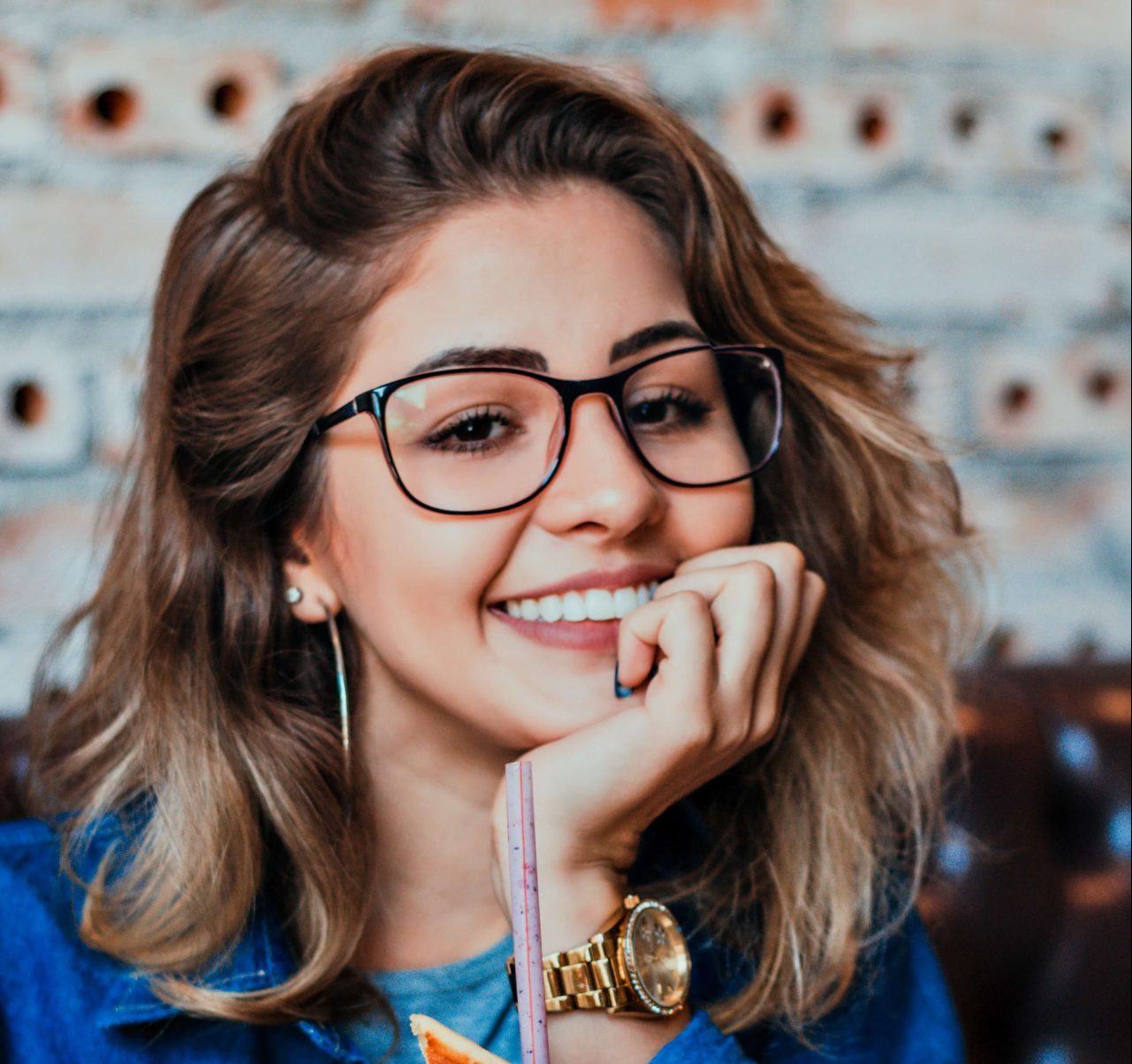 Dicas de make para quem usa óculos de grau